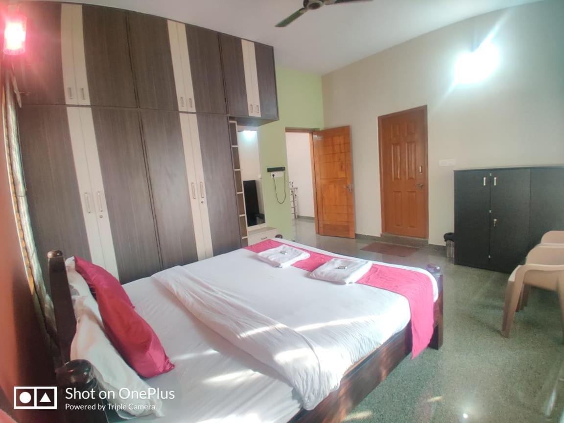 Nandan Home Stay Mysore Eksteriør bilde